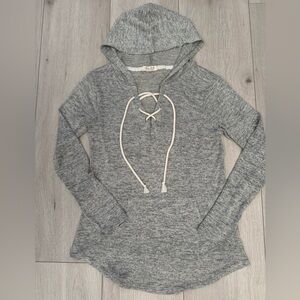 ULTRA FLIRT NY Sweater Hoodie Heather Gray Lace Up Scoop Bottom Front Pockets -M